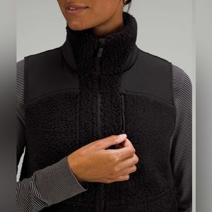 Lululemon Textured Fleece Full Zip Vest sz10 Black